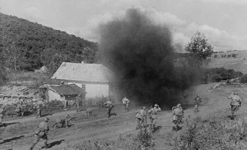 Путь от ужаса до победы: черно-белый 1941 год - ФОТОСЕССИЯ