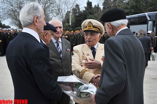 В Азербайджане отмечают День Победы - ФОТО