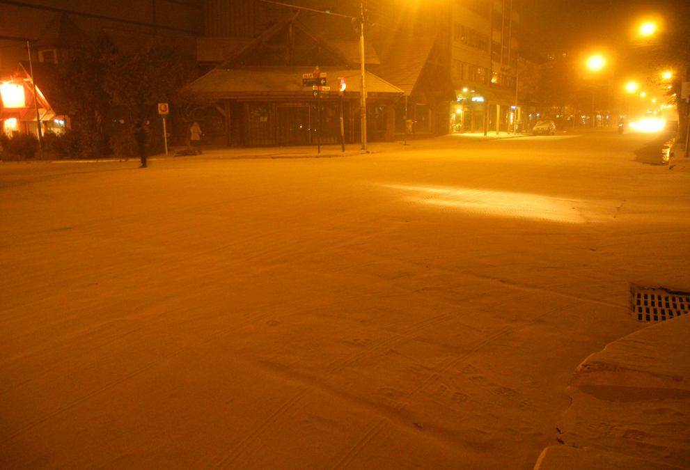 Извержение вулкана Пуйеуэ в Чили - ФОТОСЕССИЯ