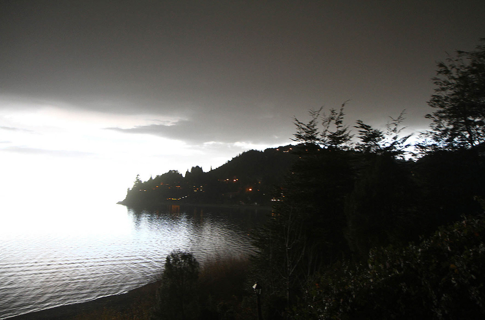 Извержение вулкана Пуйеуэ в Чили - ФОТОСЕССИЯ