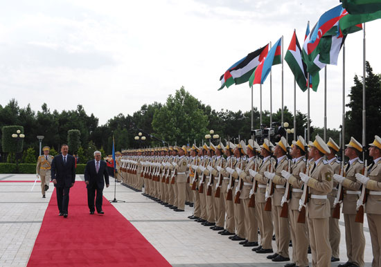 Президент Ильхам Алиев и его супруга Мехрибан Алиева ознакомили президента Государства Палестина с Фондом Гейдара Алиева – ОБНОВЛЕНО – ФОТО