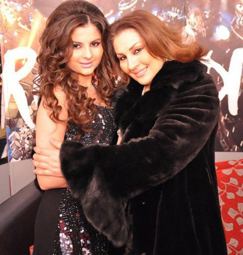 Айбениз Гашимова: "Айнишан впишет свое имя в историю "Славянского базара" - ФОТОСЕССИЯ