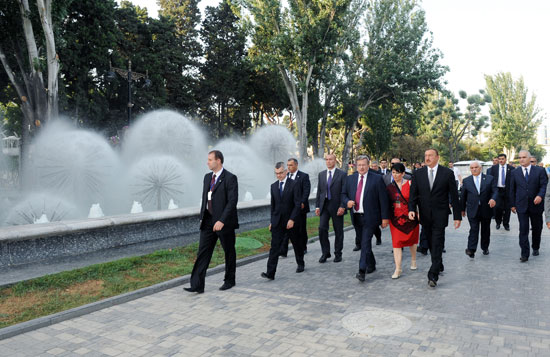 Президент Ильхам Алиев: "Азербайджан готов играть свою роль в обеспечении энергетической безопасности Европейского континента" – ОБНОВЛЕНО – ФОТО