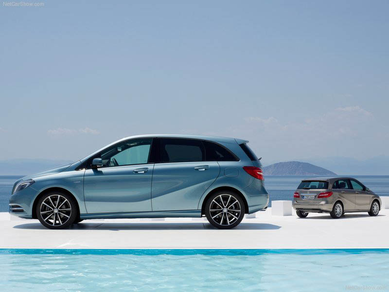 Mercedes-Benz B-Class 2012 – обновление компактного класса "B" от Мерседес - ФОТОСЕССИЯ