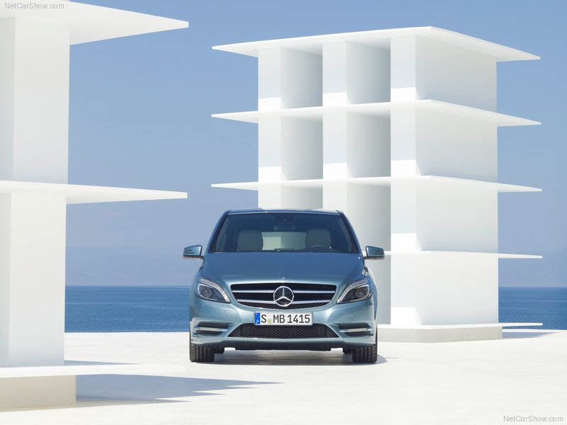 Mercedes-Benz B-Class 2012 – обновление компактного класса "B" от Мерседес - ФОТОСЕССИЯ
