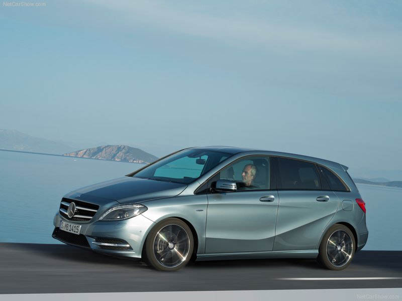 Mercedes-Benz B-Class 2012 – обновление компактного класса "B" от Мерседес - ФОТОСЕССИЯ