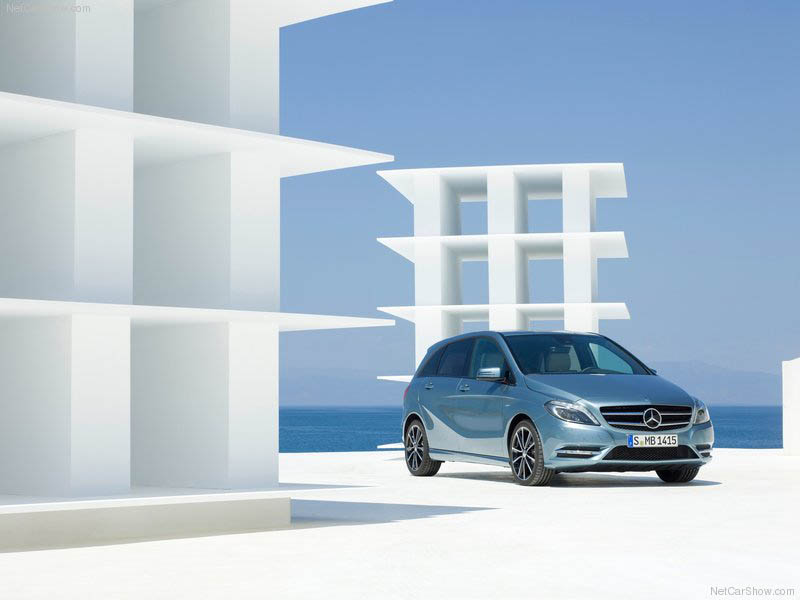 Mercedes-Benz B-Class 2012 – обновление компактного класса "B" от Мерседес - ФОТОСЕССИЯ