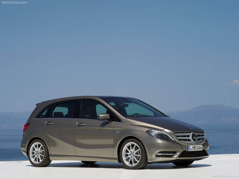 Mercedes-Benz B-Class 2012 – обновление компактного класса "B" от Мерседес - ФОТОСЕССИЯ