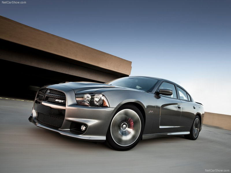 Мощный монстр с агрессивной внешностью – новый Dodge Charger - ФОТОСЕССИЯ - ОПРОС