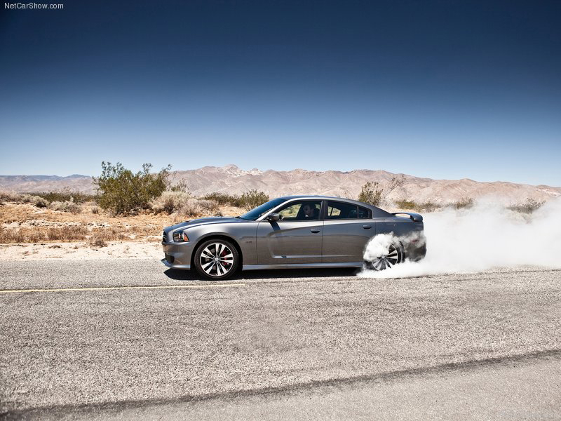 Мощный монстр с агрессивной внешностью – новый Dodge Charger - ФОТОСЕССИЯ - ОПРОС