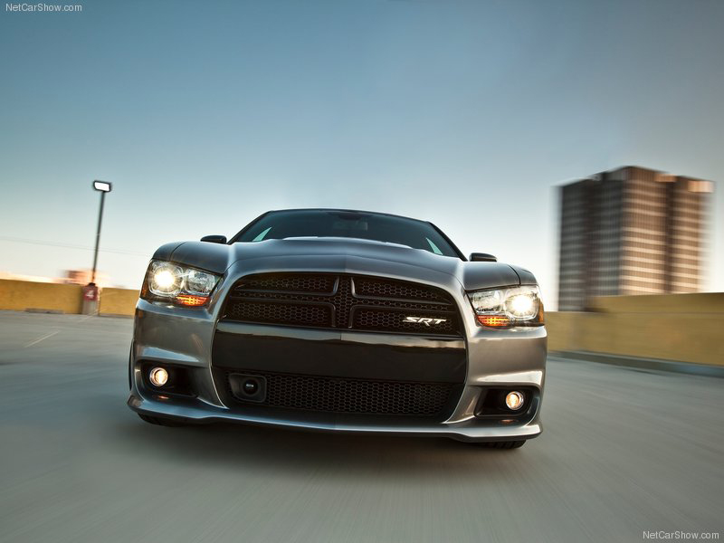 Мощный монстр с агрессивной внешностью – новый Dodge Charger - ФОТОСЕССИЯ - ОПРОС