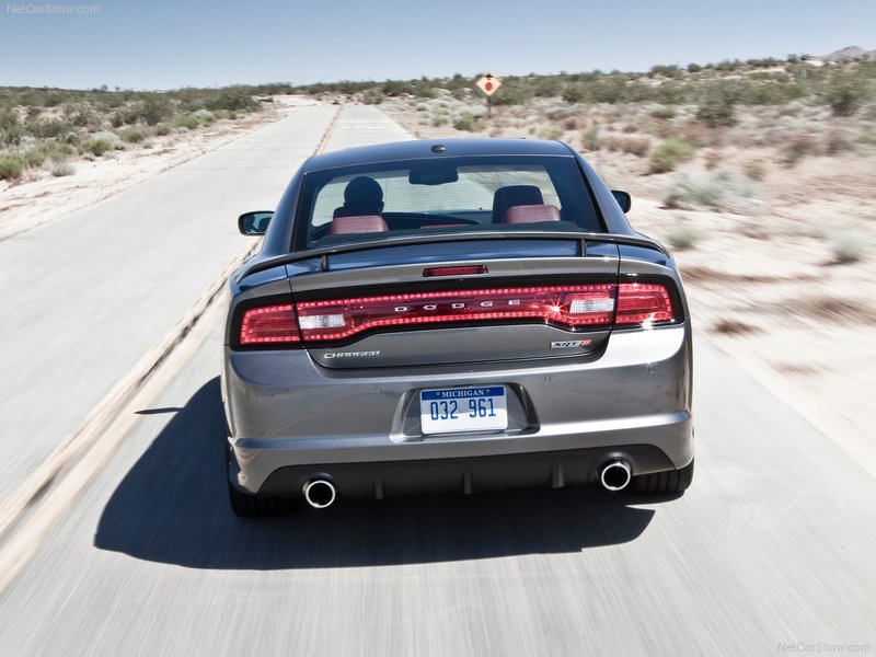 Мощный монстр с агрессивной внешностью – новый Dodge Charger - ФОТОСЕССИЯ - ОПРОС