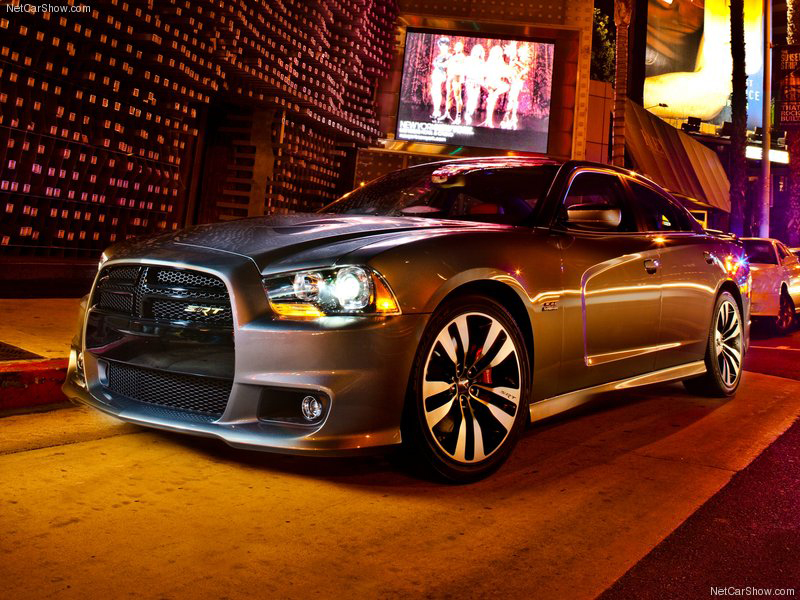 Мощный монстр с агрессивной внешностью – новый Dodge Charger - ФОТОСЕССИЯ - ОПРОС