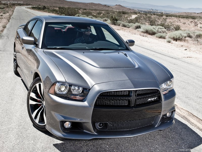 Мощный монстр с агрессивной внешностью – новый Dodge Charger - ФОТОСЕССИЯ - ОПРОС