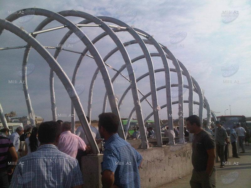 В Баку закрыты выходы одной из станций метро - ФОТО - ОПРОС