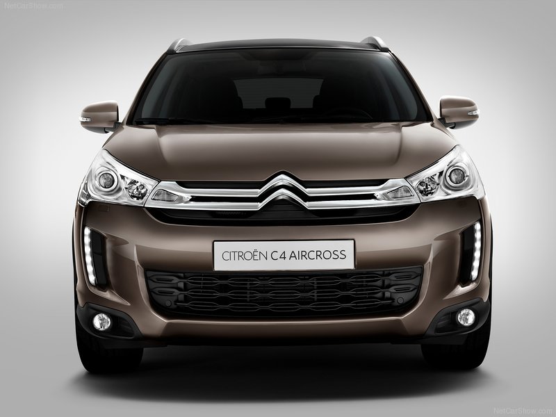 Citroen представил новый компактный кроссовер - ФОТОСЕССИЯ