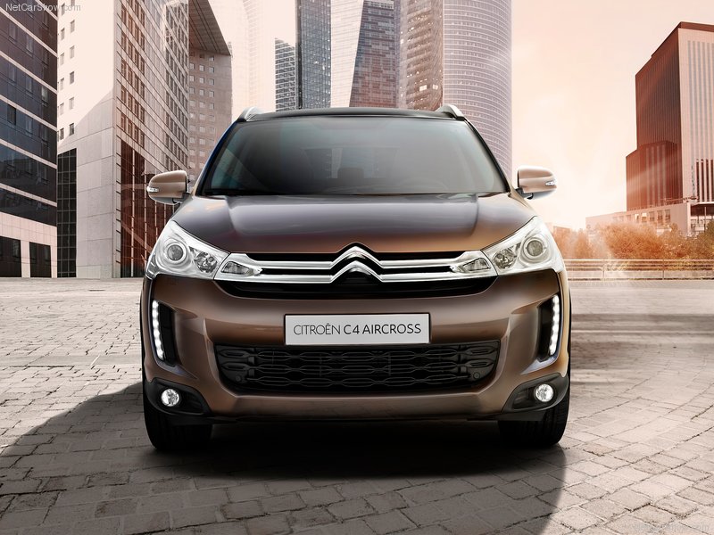 Citroen представил новый компактный кроссовер - ФОТОСЕССИЯ