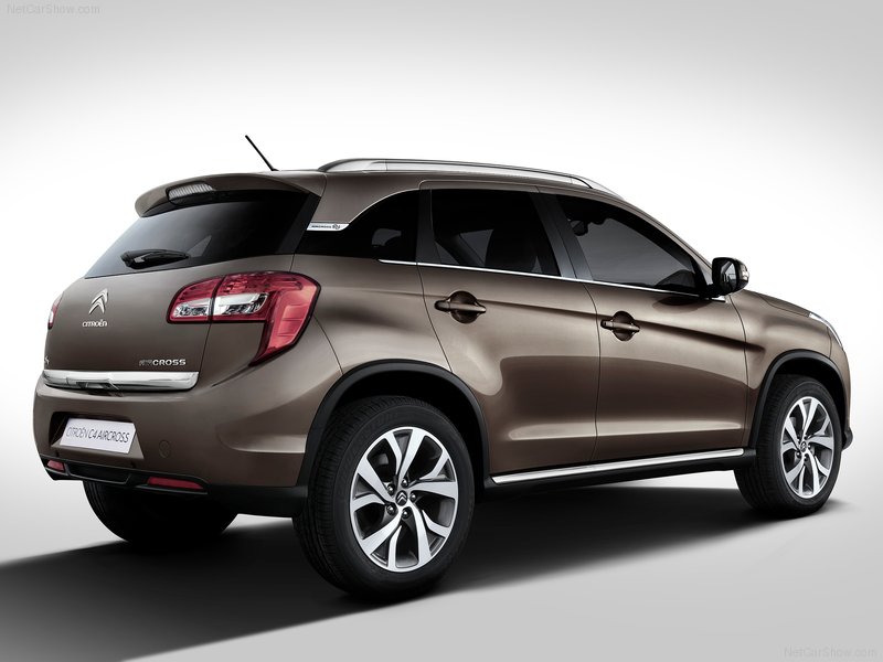 Citroen представил новый компактный кроссовер - ФОТОСЕССИЯ