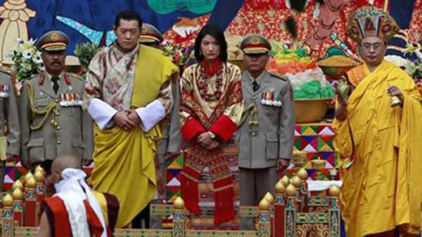 Король Бутана женился на простолюдинке - ОБНОВЛЕНО - ФОТО