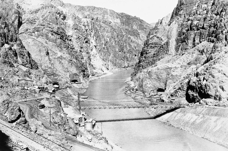 Самая большая плотина Западного полушария - ФОТОСЕССИЯ