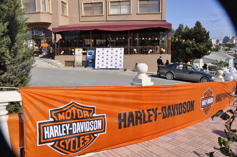Легенда на двух колесах: Harley-Davidson рассекает по улицам Баку - ФОТОСЕССИЯ