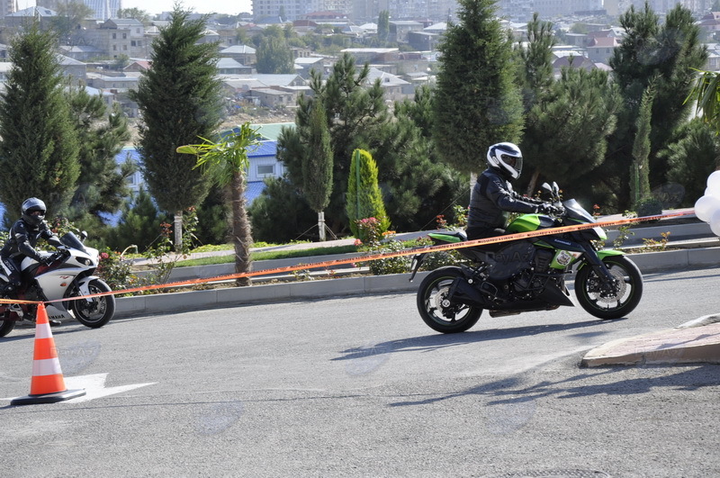 Легенда на двух колесах: Harley-Davidson рассекает по улицам Баку - ФОТОСЕССИЯ
