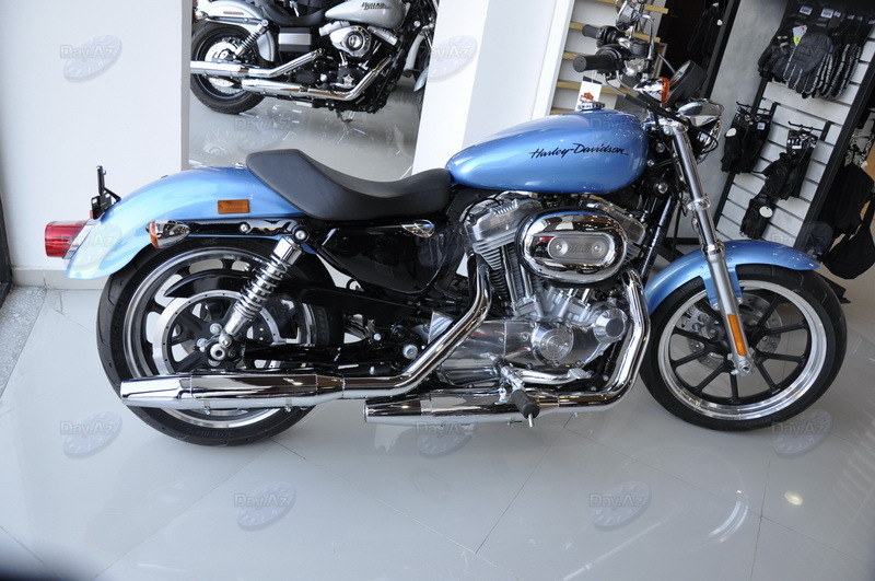 Легенда на двух колесах: Harley-Davidson рассекает по улицам Баку - ФОТОСЕССИЯ