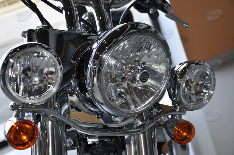 Легенда на двух колесах: Harley-Davidson рассекает по улицам Баку - ФОТОСЕССИЯ