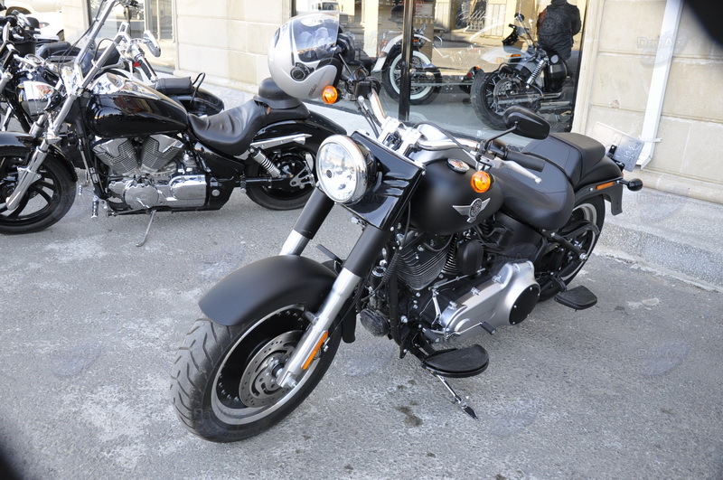 Легенда на двух колесах: Harley-Davidson рассекает по улицам Баку - ФОТОСЕССИЯ