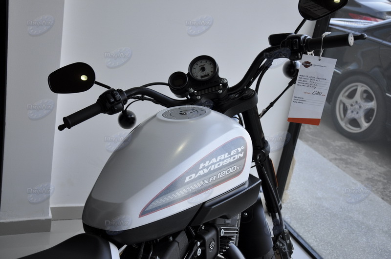 Легенда на двух колесах: Harley-Davidson рассекает по улицам Баку - ФОТОСЕССИЯ