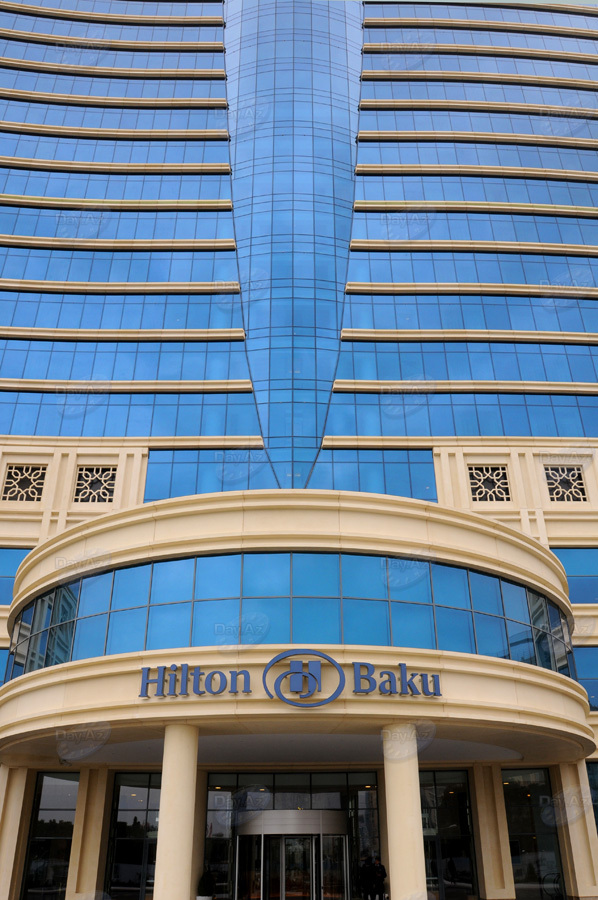 Респектабельная роскошь отеля Hilton в Баку - ФОТОСЕССИЯ