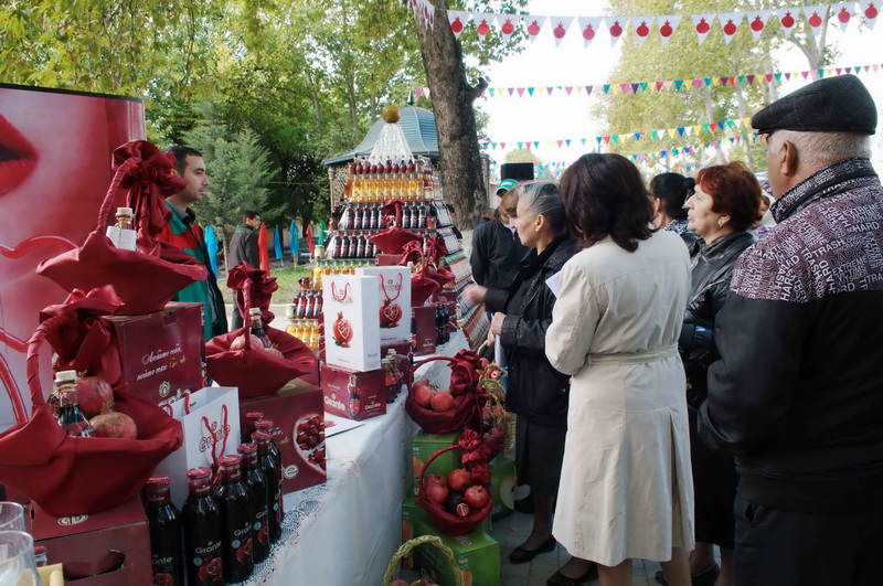 Традиционный "Праздник Граната -2011" вновь прошел c большим торжеством - ФОТО