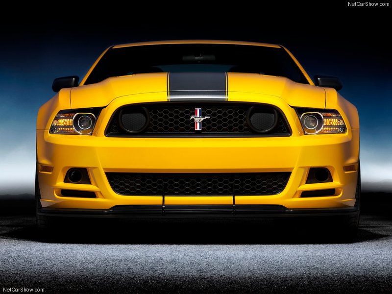 Ford обновил четыре модели Mustang, добавив им мощности - ФОТОСЕССИЯ