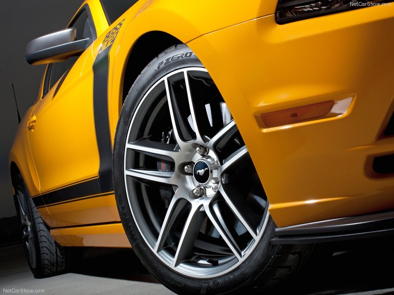 Ford обновил четыре модели Mustang, добавив им мощности - ФОТОСЕССИЯ