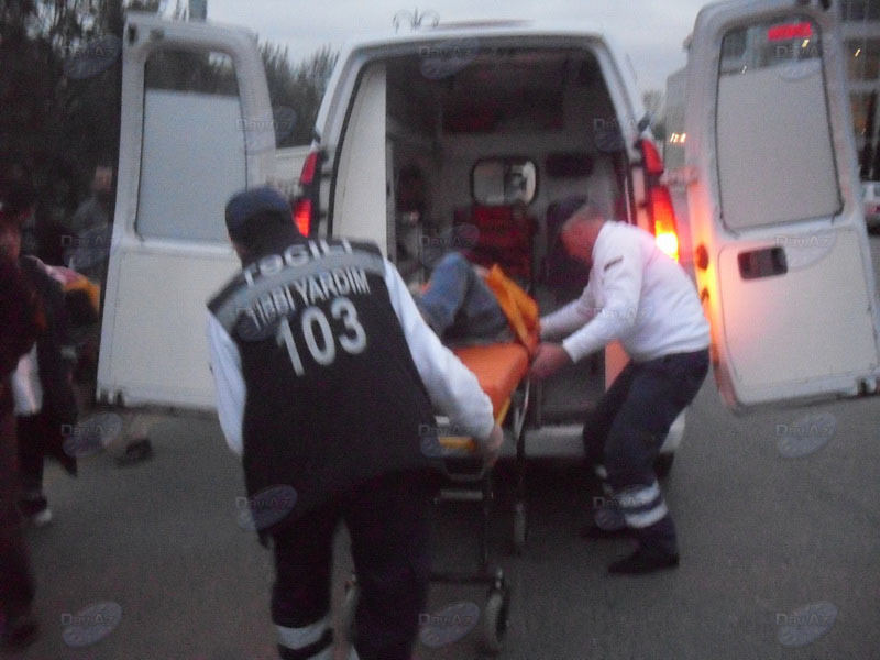 Шокирующее ДТП в Баку: виновники аварии оставили покалеченную женщину умирать - ФОТО