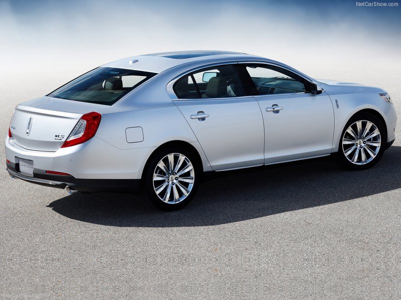Lincoln показал сразу два автомобиля 2013 года - ФОТОСЕССИЯ