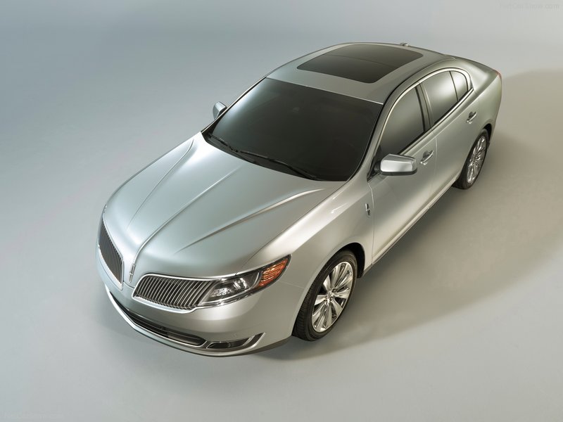 Lincoln показал сразу два автомобиля 2013 года - ФОТОСЕССИЯ