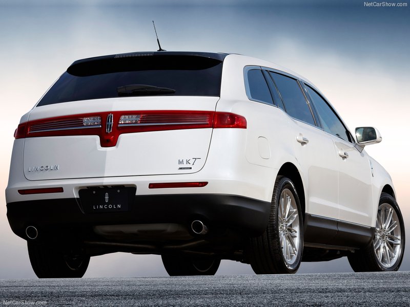 Lincoln показал сразу два автомобиля 2013 года - ФОТОСЕССИЯ
