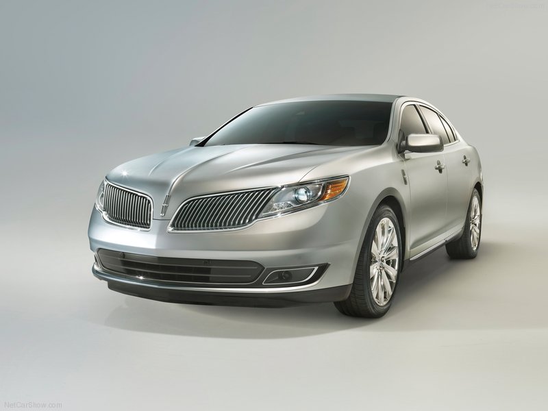 Lincoln показал сразу два автомобиля 2013 года - ФОТОСЕССИЯ