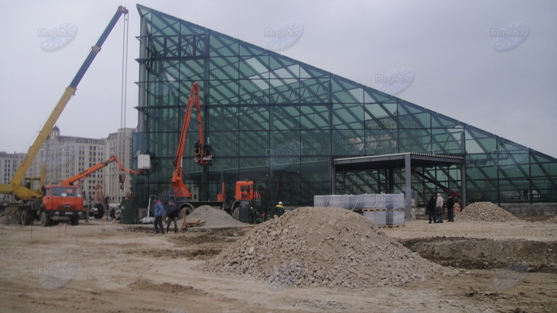 Новый вестибюль одной из станций бакинского метро почти готов – ФОТО