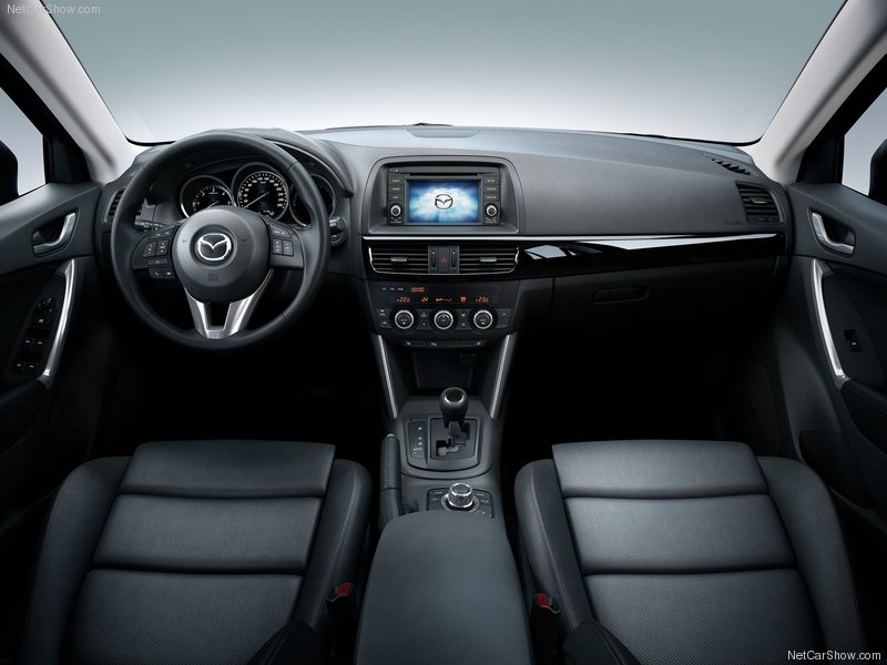 Новейший кроссовер Mazda CX-5 2013 года - ФОТОСЕССИЯ
