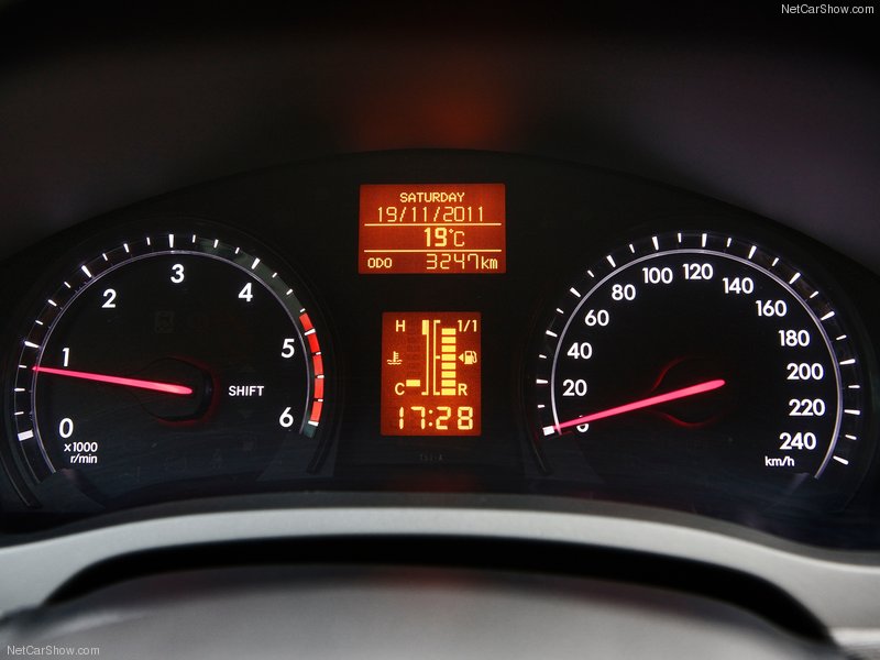 Toyota приступает к производству обновленной модели Avensis 2012 - ФОТОСЕССИЯ