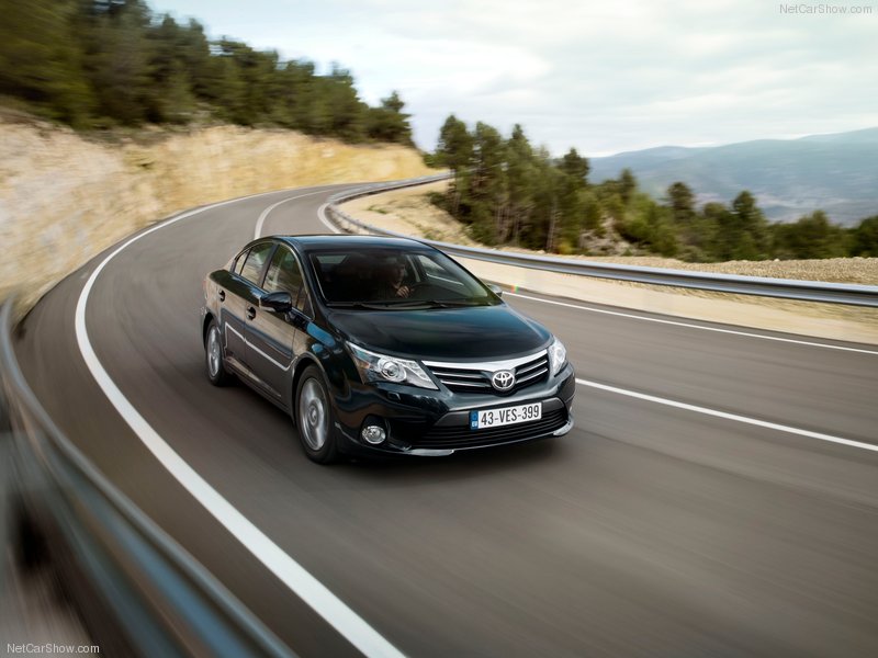 Toyota приступает к производству обновленной модели Avensis 2012 - ФОТОСЕССИЯ