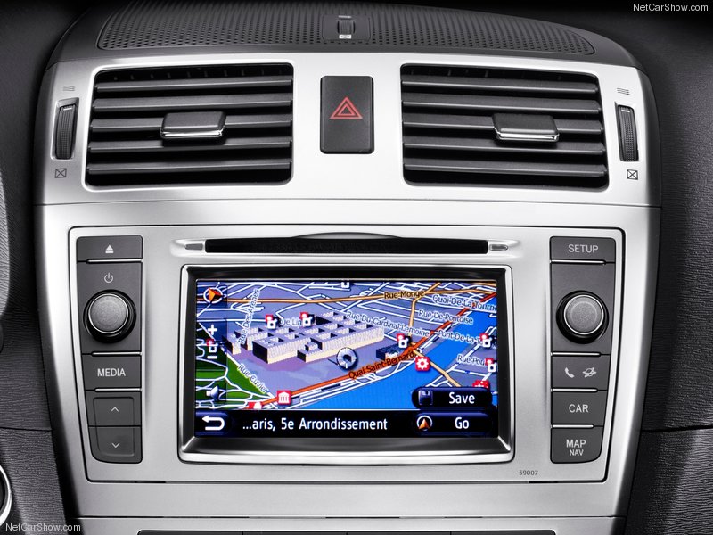 Toyota приступает к производству обновленной модели Avensis 2012 - ФОТОСЕССИЯ