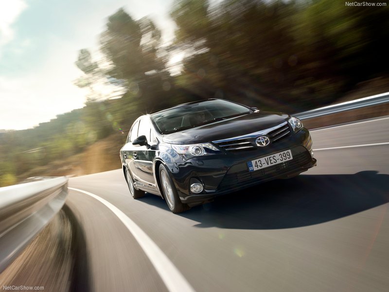 Toyota приступает к производству обновленной модели Avensis 2012 - ФОТОСЕССИЯ