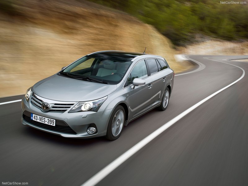 Toyota приступает к производству обновленной модели Avensis 2012 - ФОТОСЕССИЯ