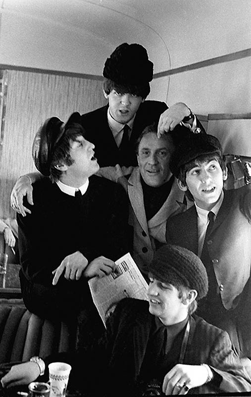 "Битлз": неизвестные фотографии первого американского турне 1964 года - ФОТОСЕССИЯ