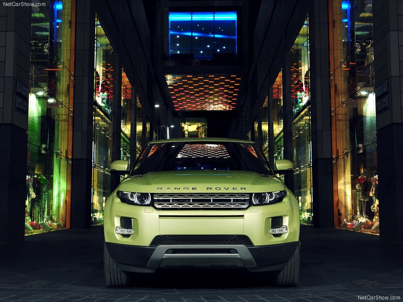 Новая модель Range Rover станет крупнее - ФОТОСЕССИЯ
