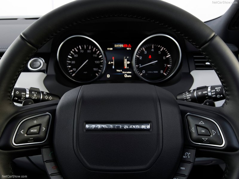 Новая модель Range Rover станет крупнее - ФОТОСЕССИЯ