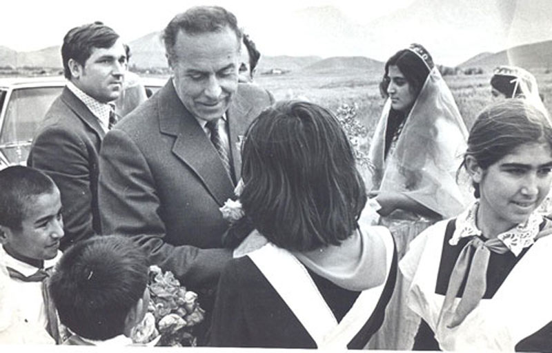 Александр Иванов: "Гейдар Алиев был человеком, созданным для народа" - ФОТО